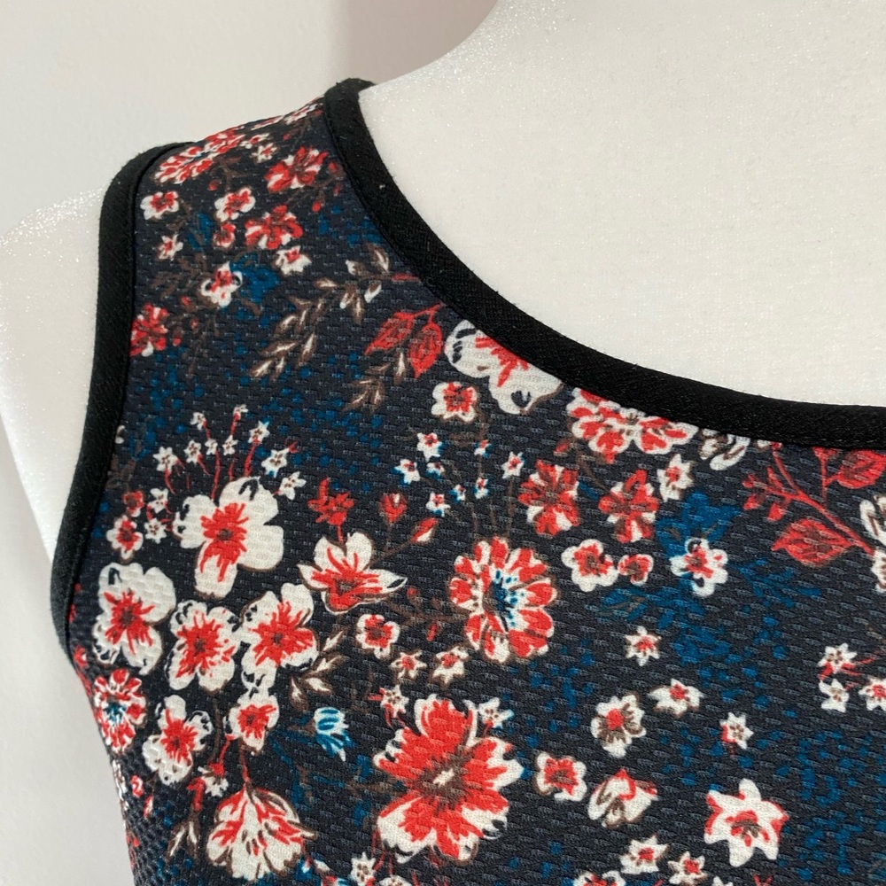 Floral Xhilaration Dress - Picture 3 of 7